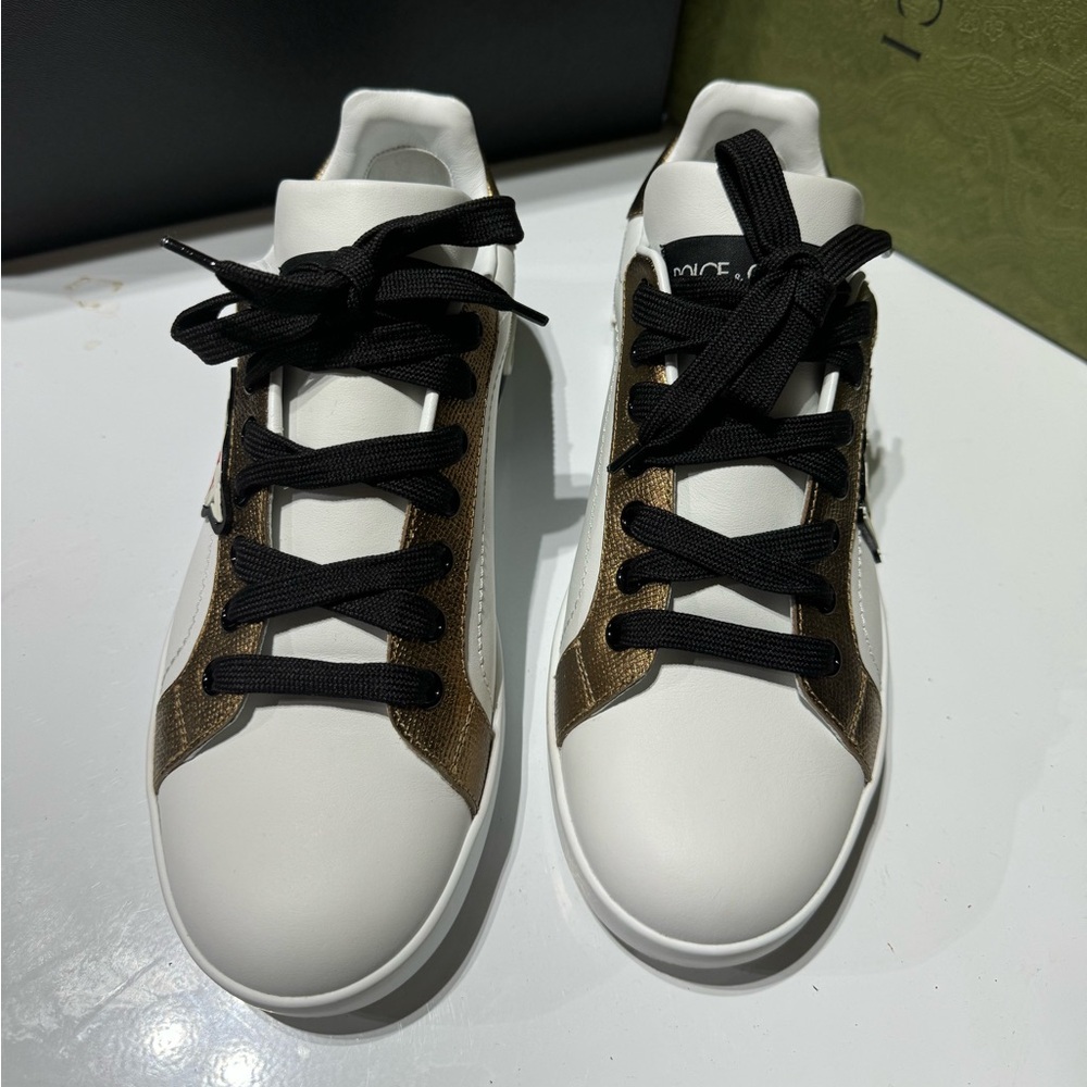 D&G shoes size 37